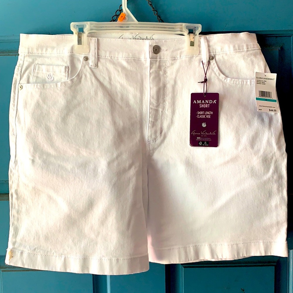Gloria Vanderbilt Size 16 Shorts